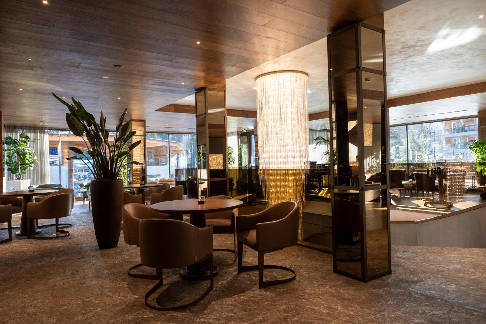 Hotel Splendid Мадона ди Кампильо Екстериор снимка