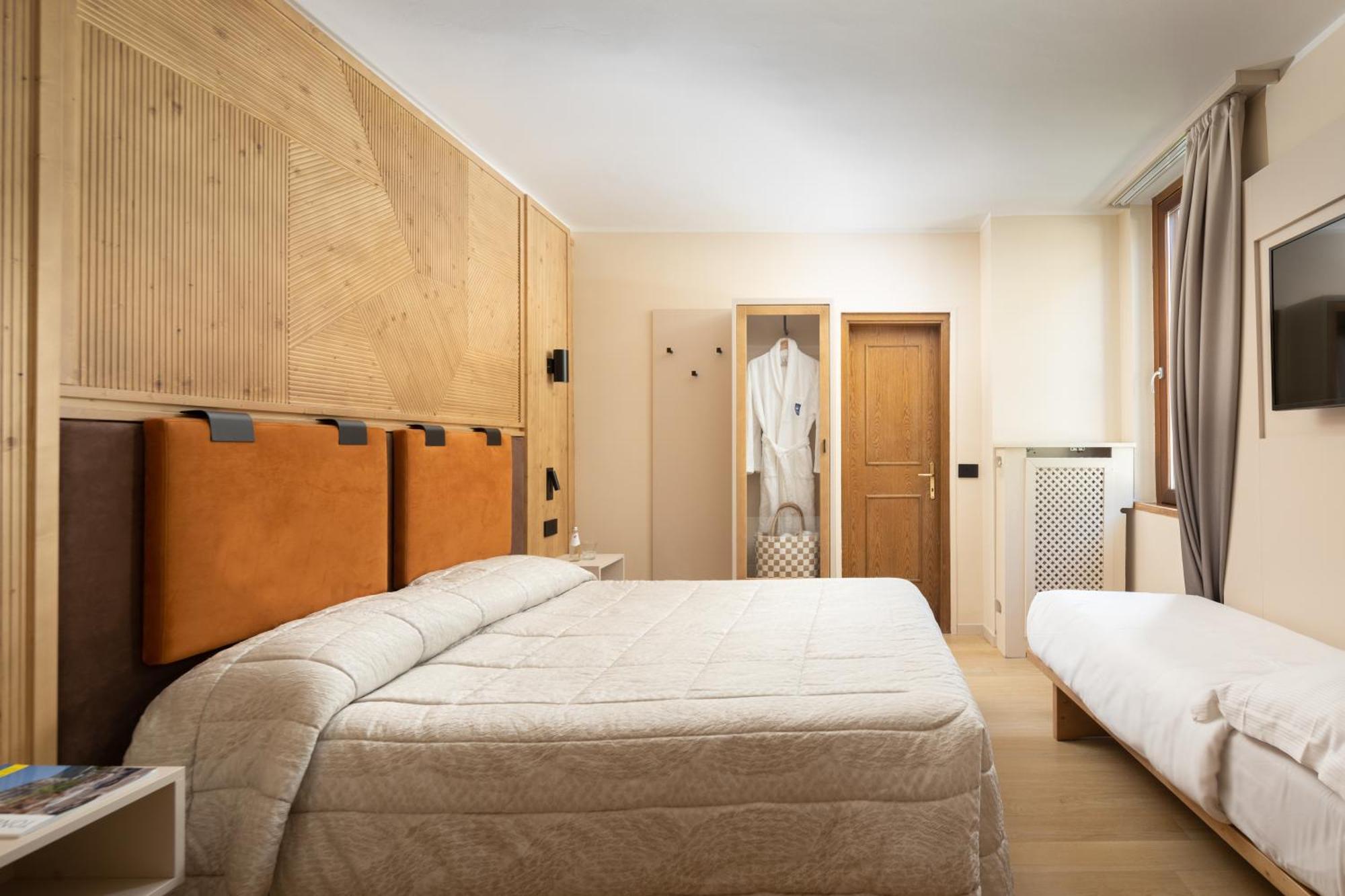 Hotel Splendid Мадона ди Кампильо Екстериор снимка