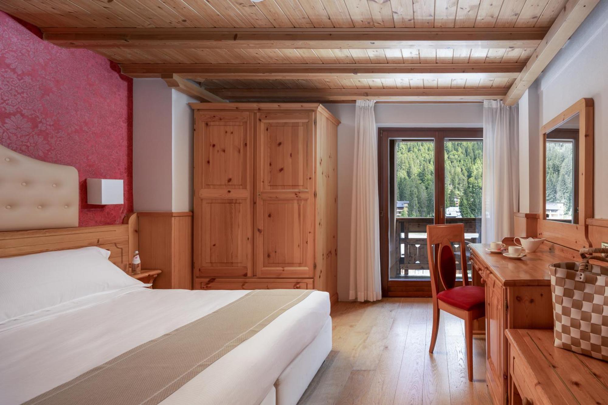 Hotel Splendid Мадона ди Кампильо Екстериор снимка