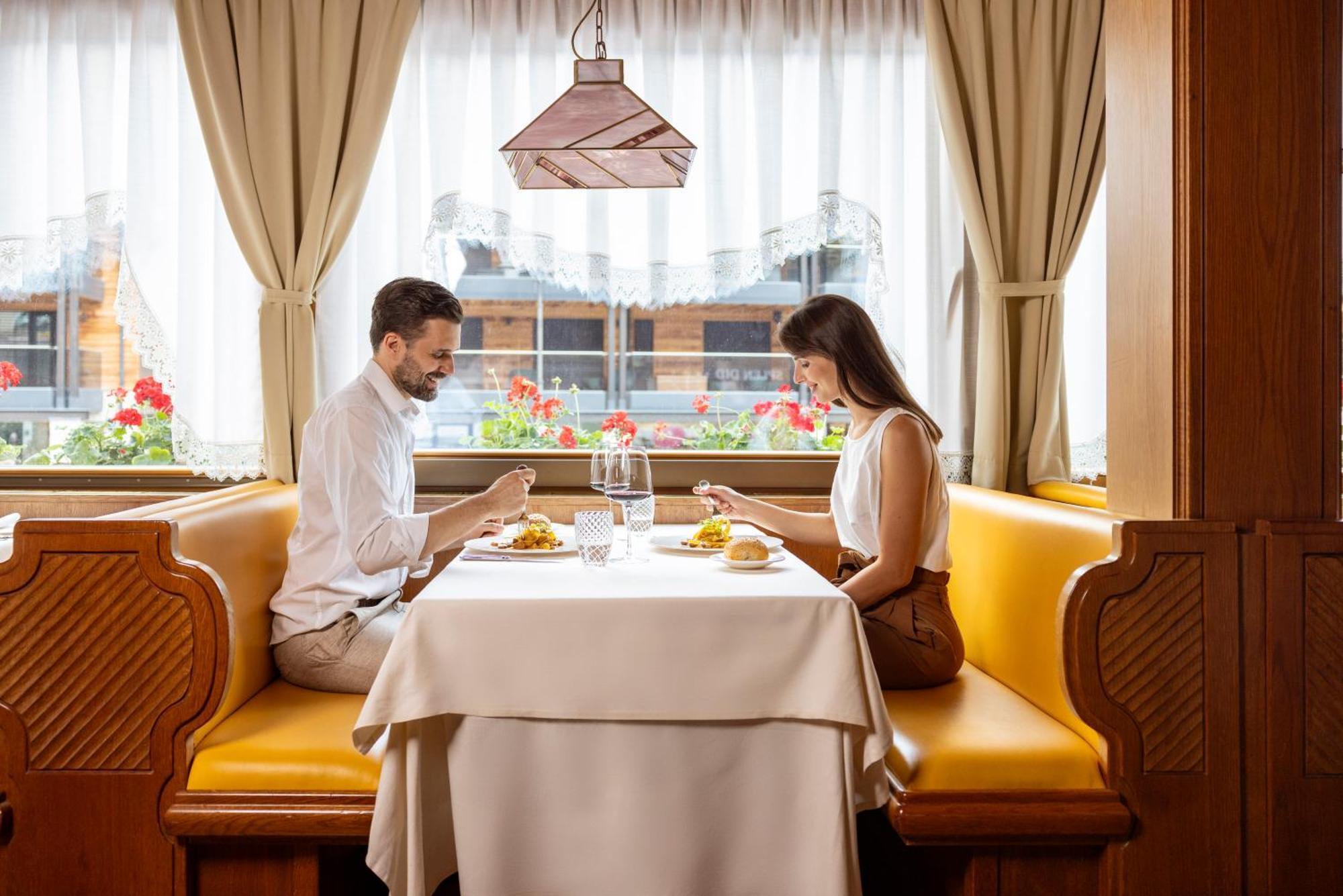 Hotel Splendid Мадона ди Кампильо Екстериор снимка