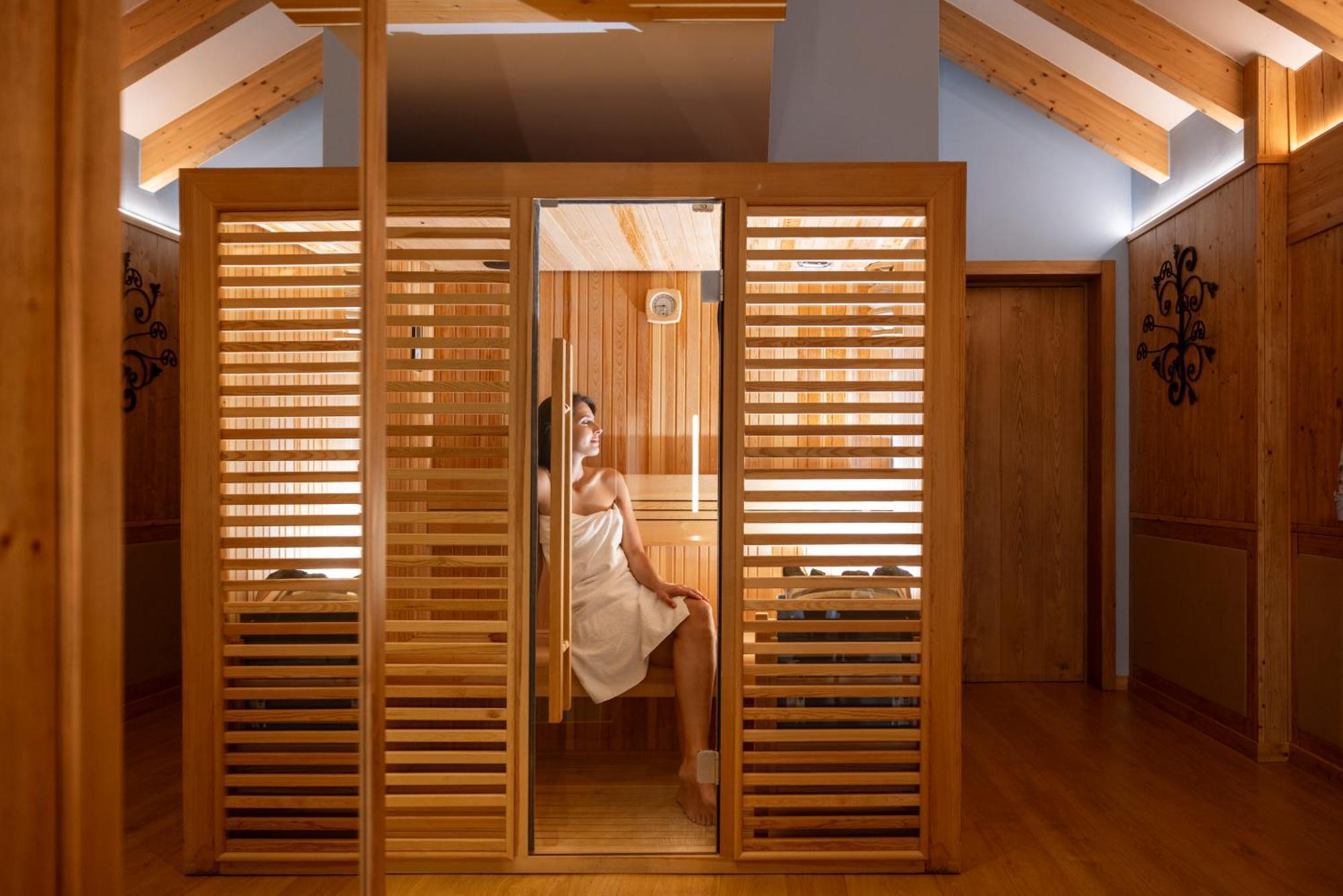Hotel Splendid Мадона ди Кампильо Екстериор снимка